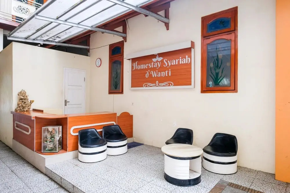 RedDoorz at Dewanti Syariah near Stasiun Tulungagung