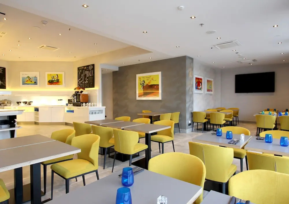 Food & Beverage