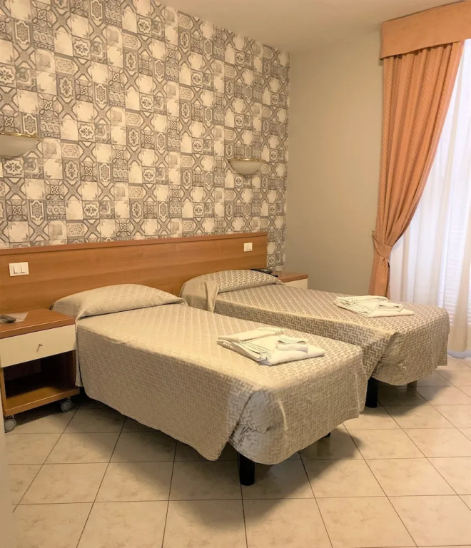 Classic Double room (full double bed)