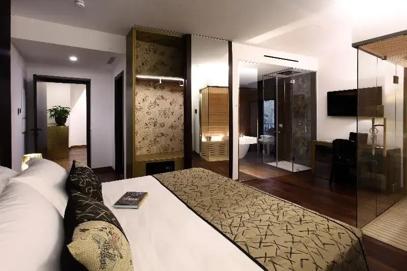 Executive Suite with balcony