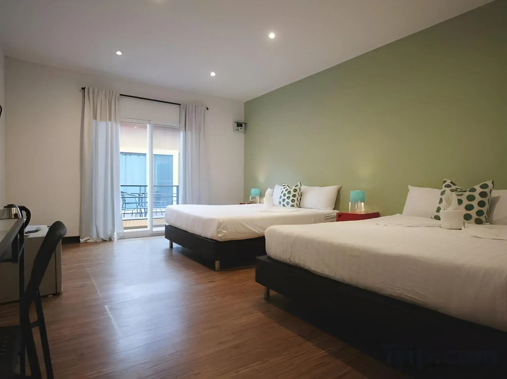 Отель Resort V - MRT Huai Khwang в Бангкоке