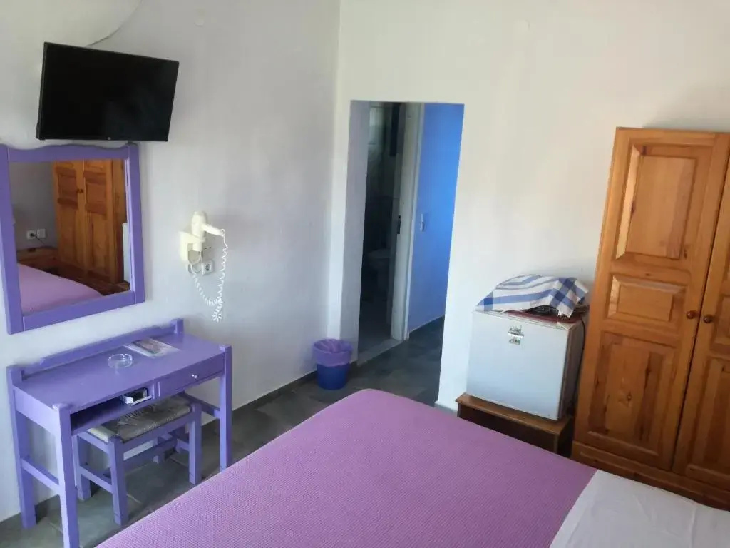 Standard Double room with balcony (full double bed)