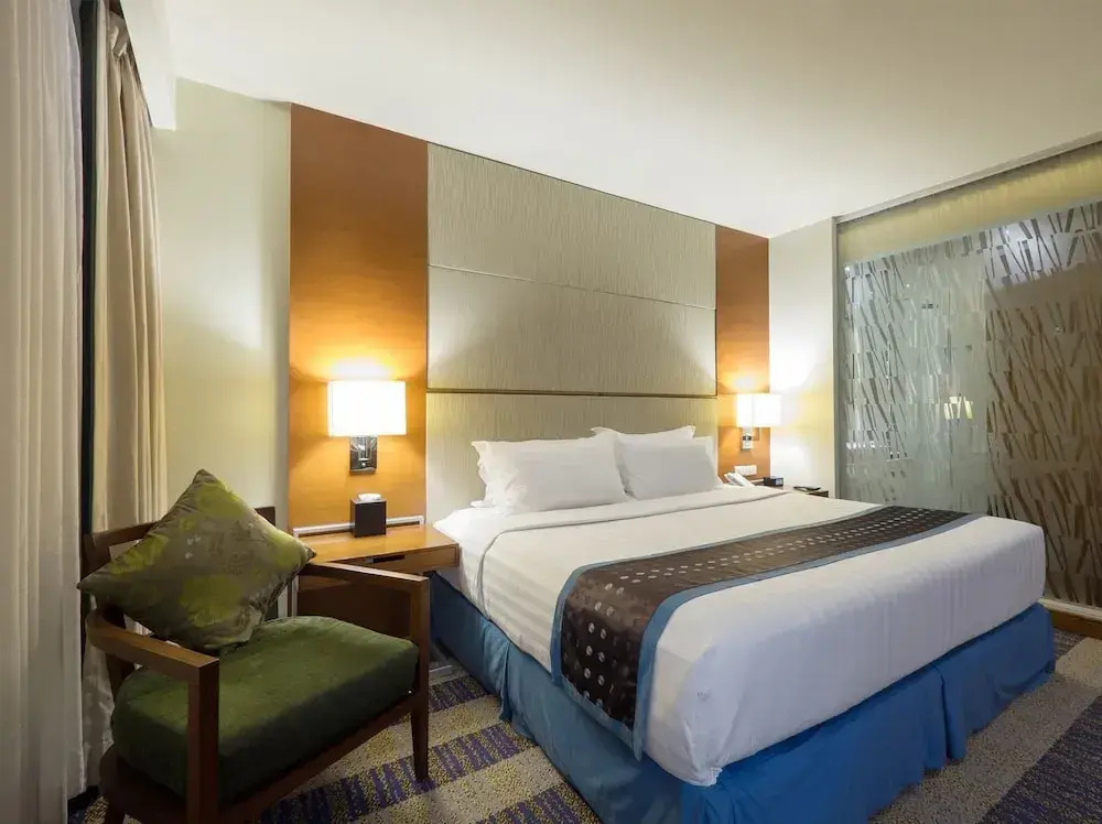 Lex Hotel Cebu - Tap to explore photos