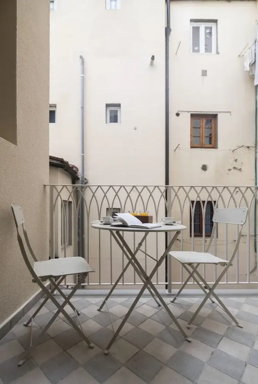 Balcony & Terrace