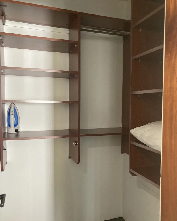 Deluxe Double room with balcony (full double bed)