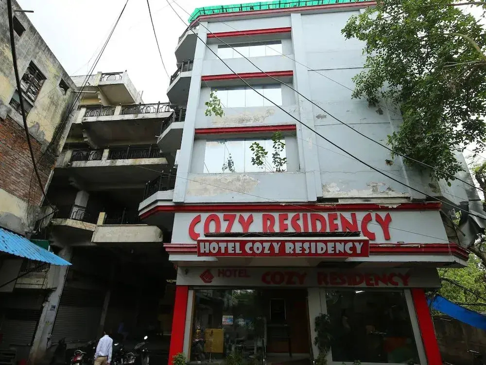 OYO 14465 Hotel Cozy Residency