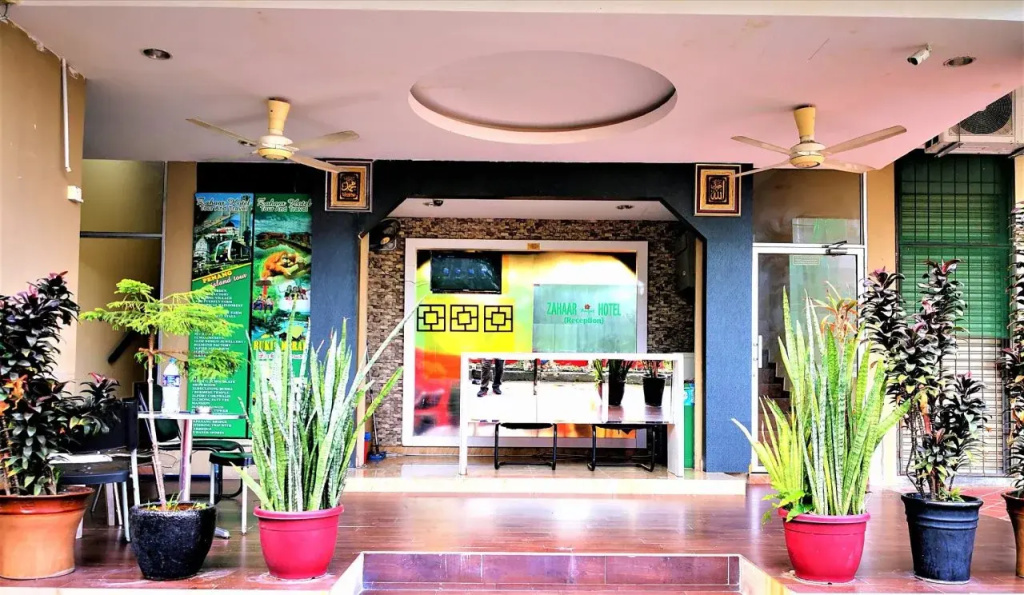 Zahaar Hotel
