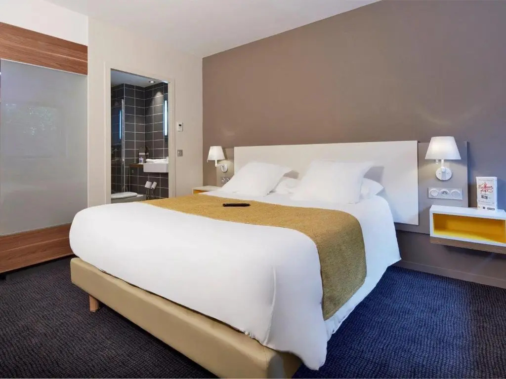 Kyriad Prestige Pau - Zenith - Palais Des Sports - Chambres