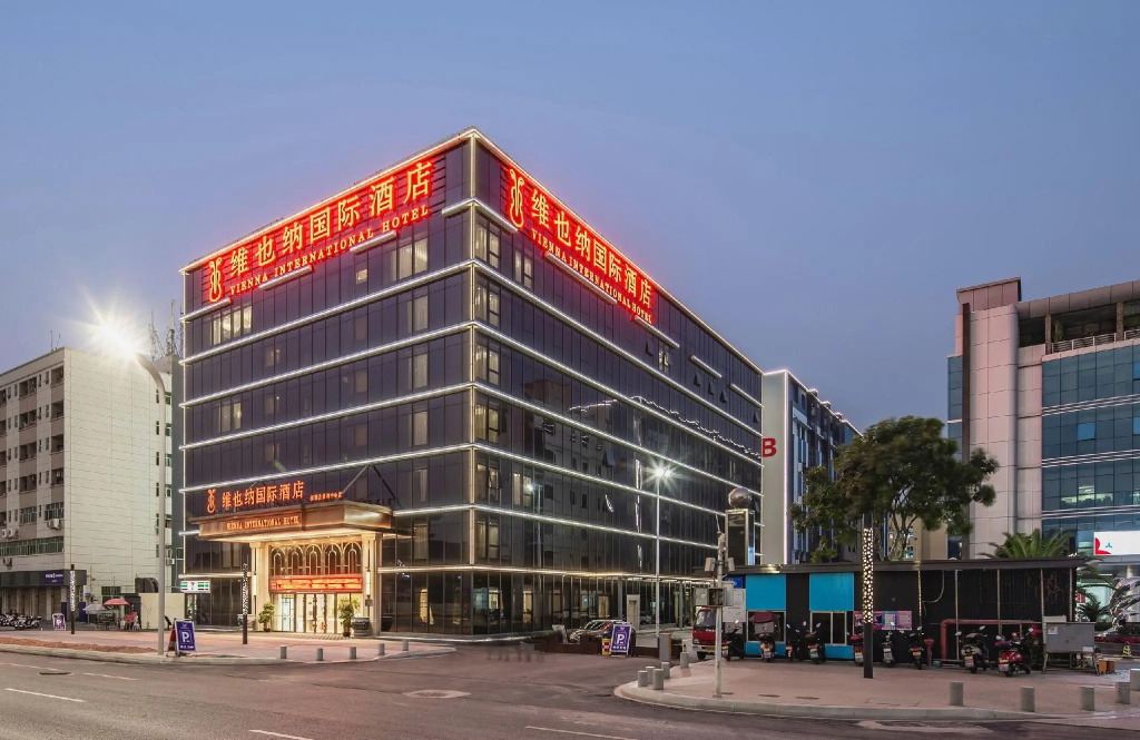 Vienna International Hotel (Shenzhen Huizhanwan Center)