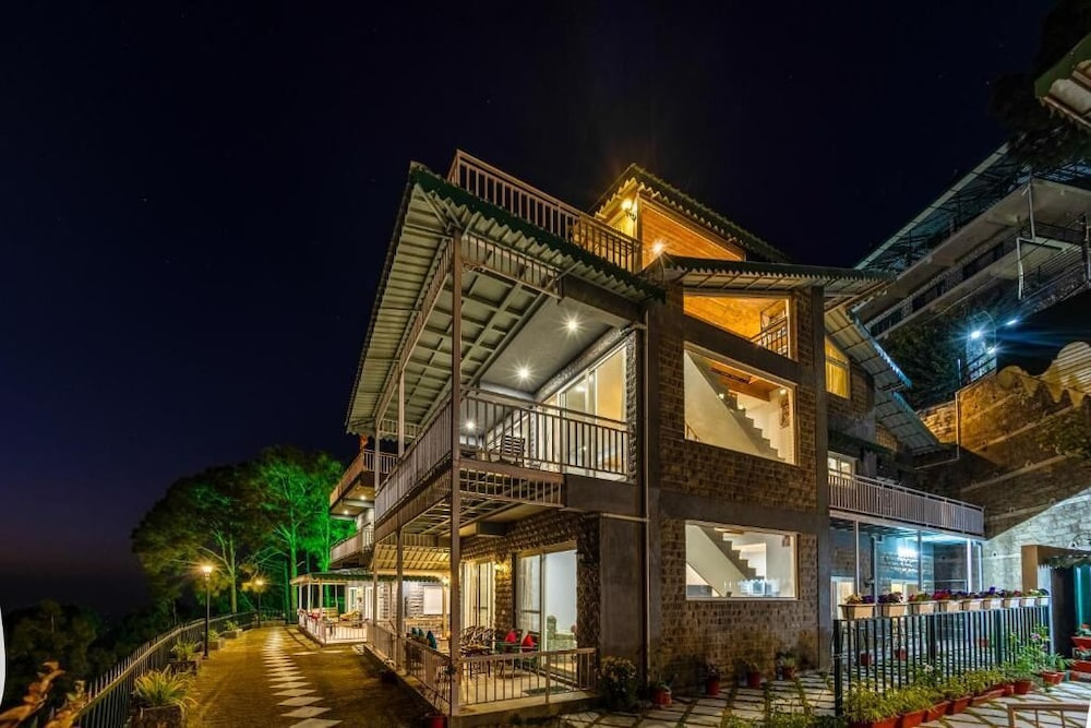 ELIVAAS Alpenglow 3 BHK Villa