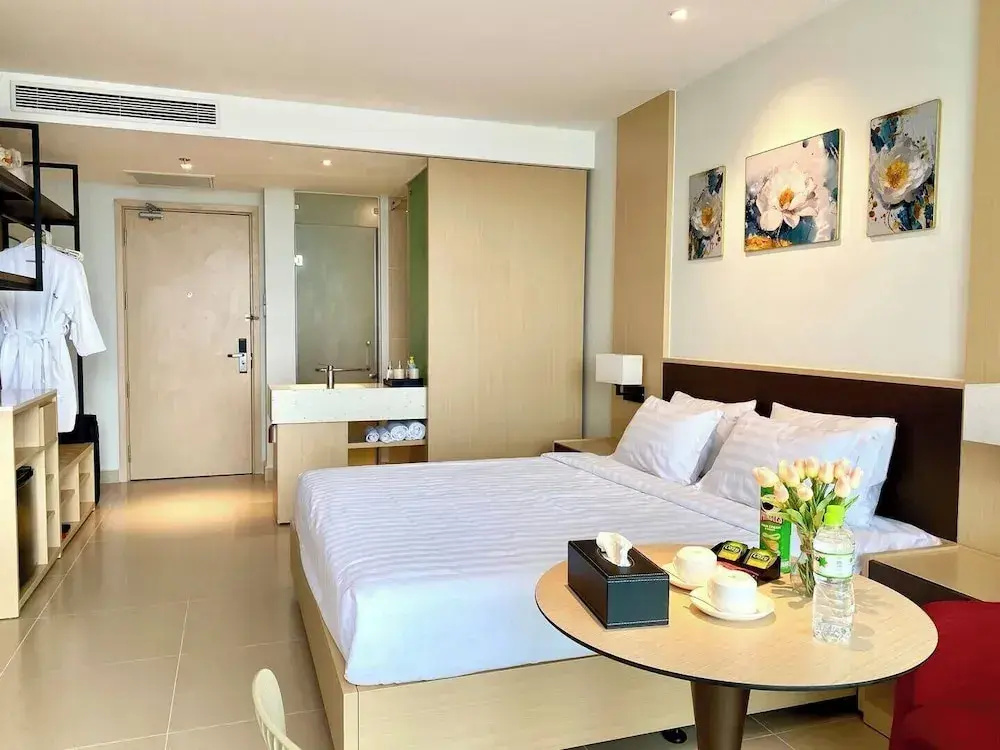 EMS HOUSE Sea View Apartment - The Arena Cam Ranh - фото 2