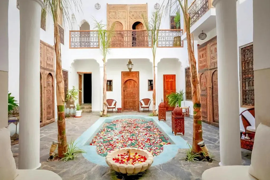 Marrakesh Villa Sleeps 14 with Pool