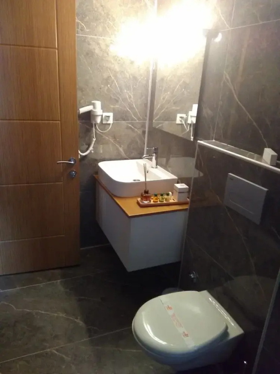 Standard Double room with balcony (full double bed)