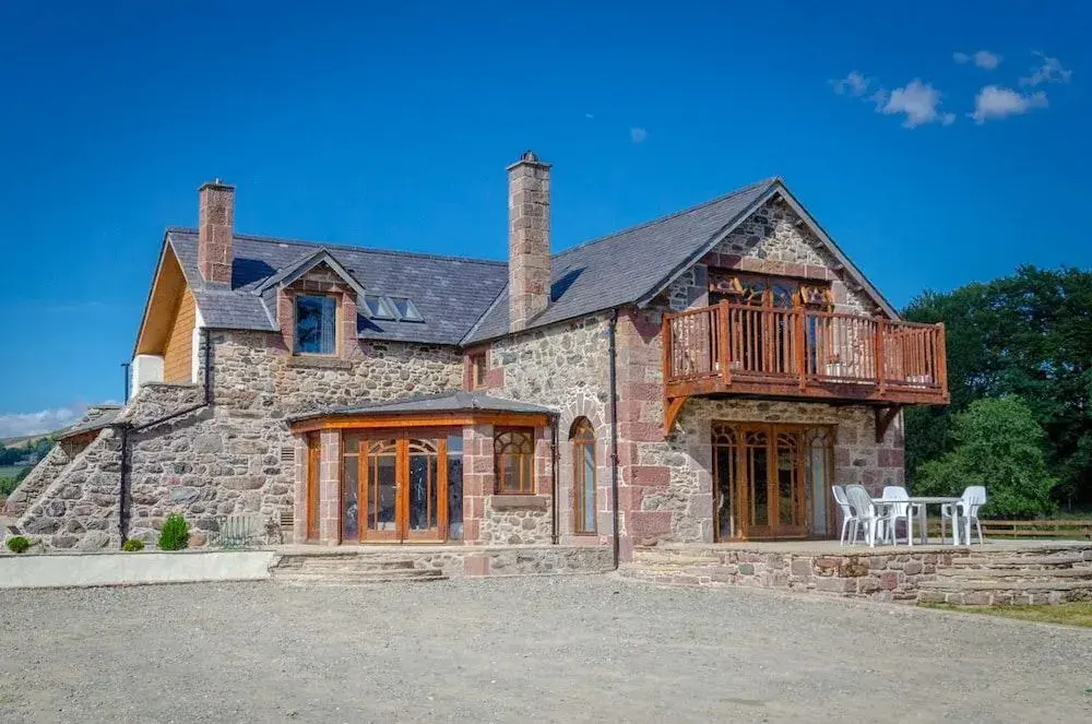 Castleview - Newton Steading