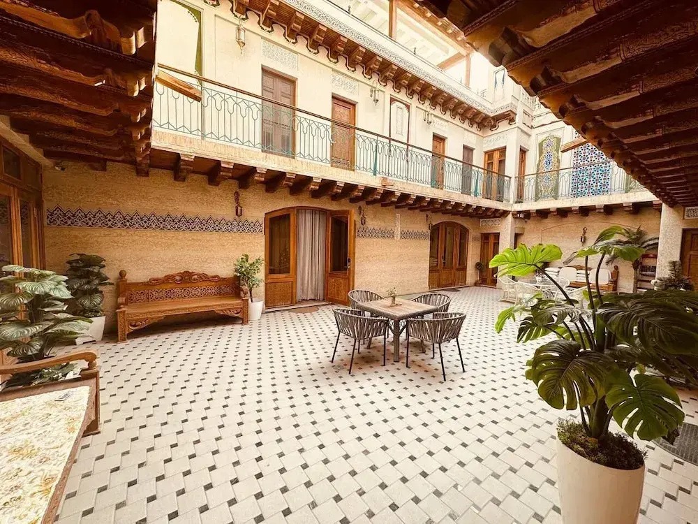 Asal Hotel by Asel
