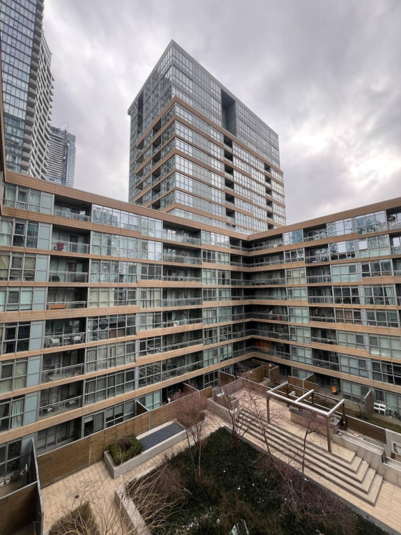 Cityside Waterfront Loft