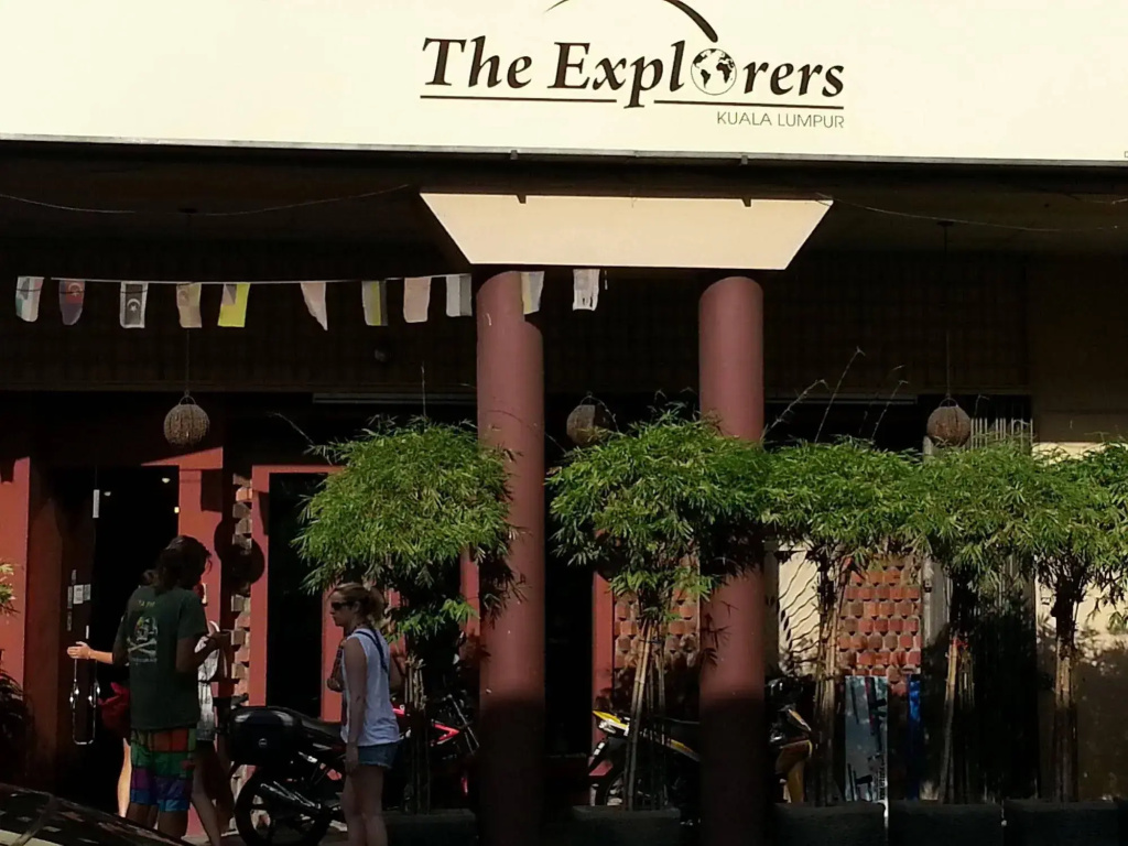The Explorers Guesthouse and Hostel — фото