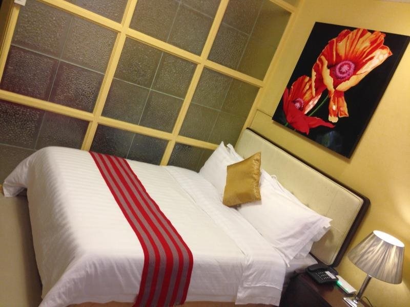The Redbloom Suites Bonifacio Global City BGC