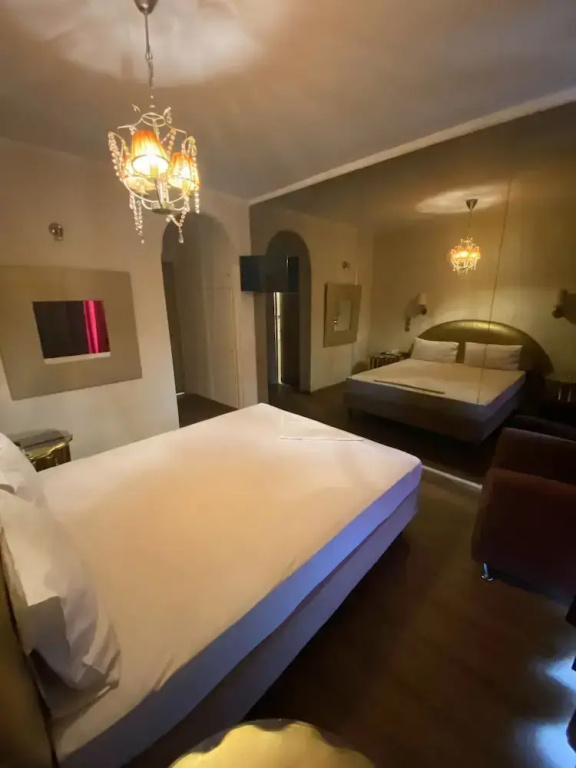 Superior Double room with balcony (full double bed)