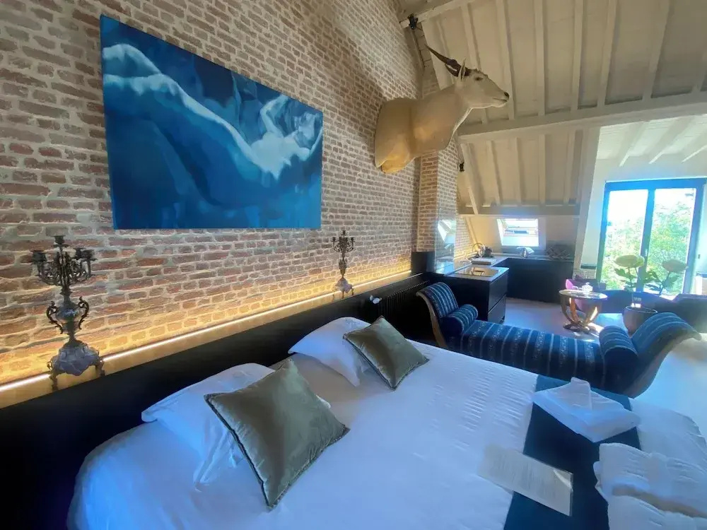 Presidential room