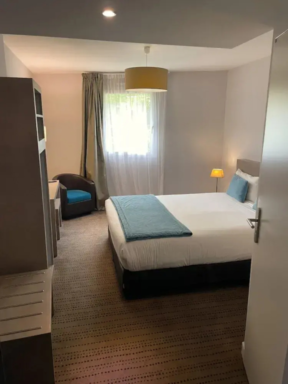 Superior Double room with garden view (full double bed)