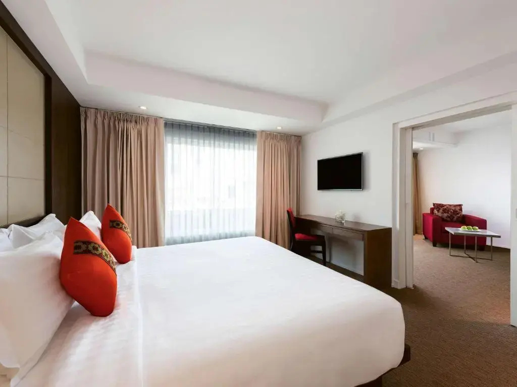 Movenpick Suriwongse Hotel Chiang Mai Room Type - Classic Double room (full double bed)