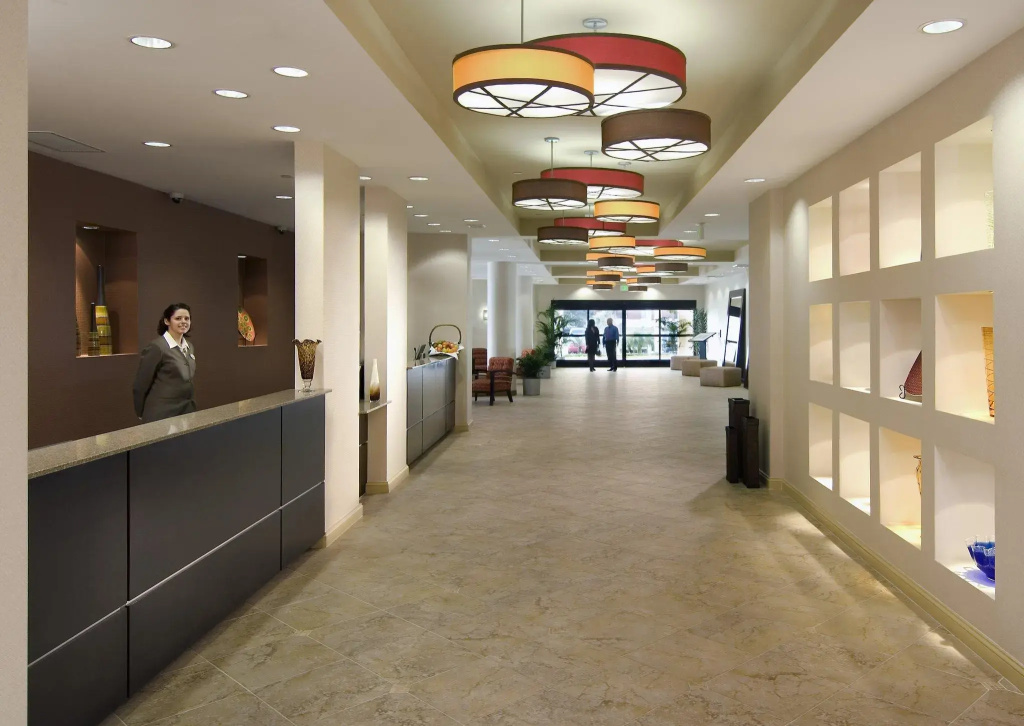 Crowne Plaza Ventura Beach by IHG - Général
