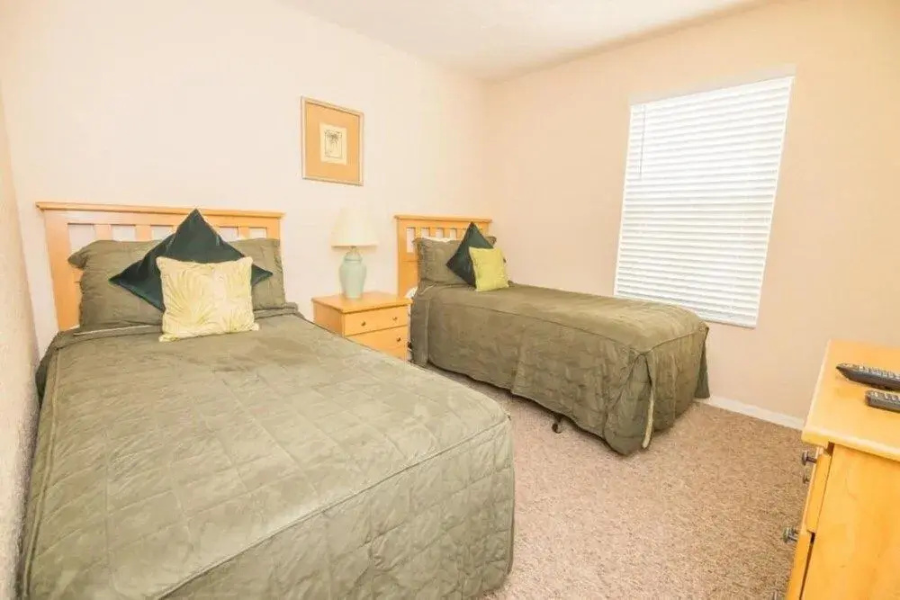 Lynval's Regal Palms Resort Townhome