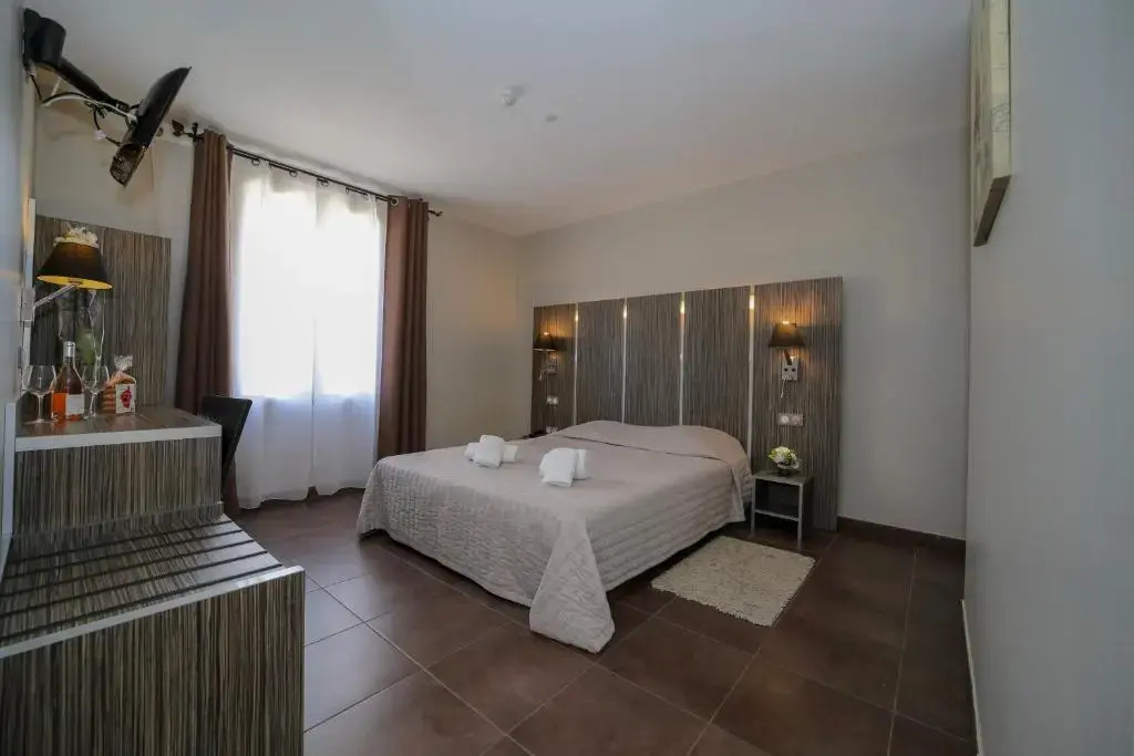 Economy room