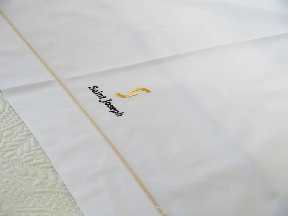 Deluxe Double room (full double bed)