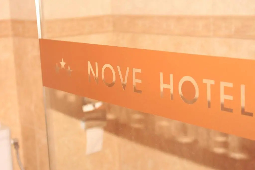 Hotel Nove - Chambres