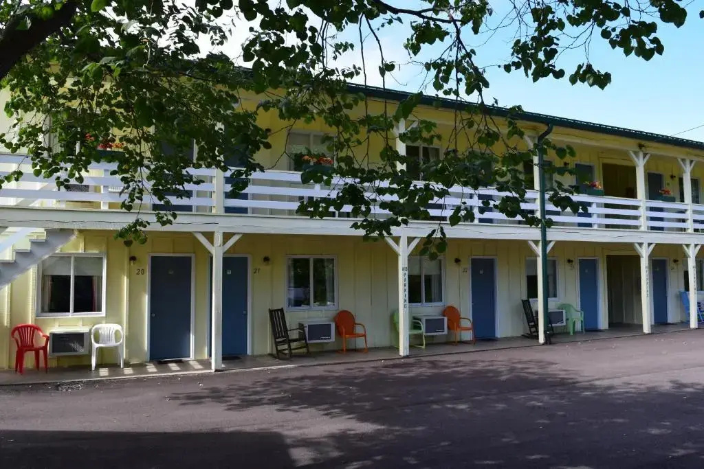 Green Valley Lodge