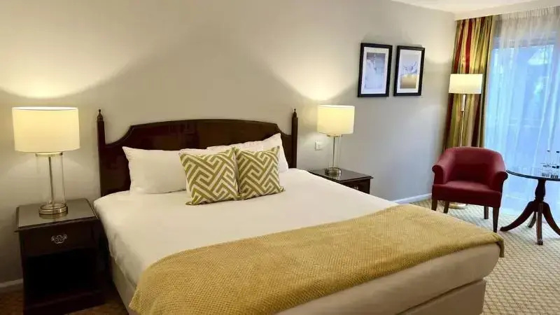 Premier room