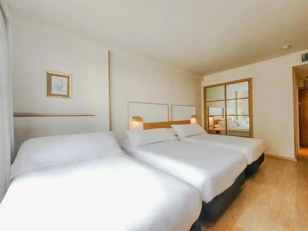 Premium room