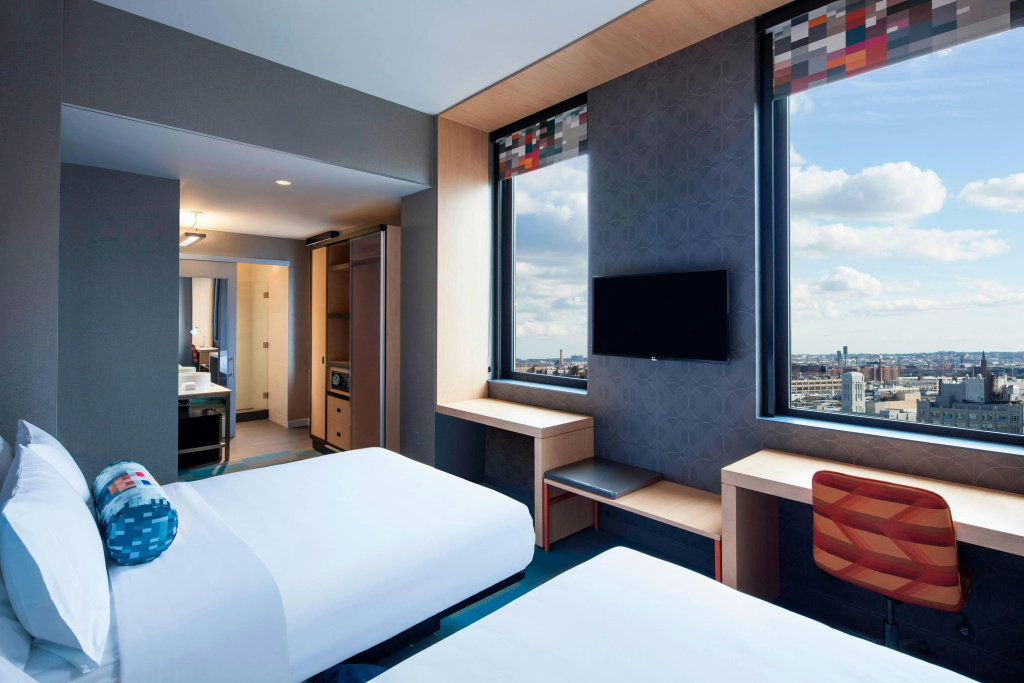 Aloft by Marriott Long Island City-Manhattan View — фото