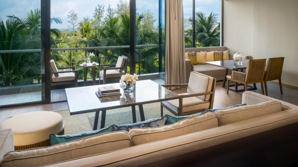 Intercontinental Phu Quoc Long Beach Resort