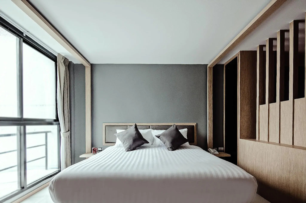 Three Sukhumvit Hotel — фото