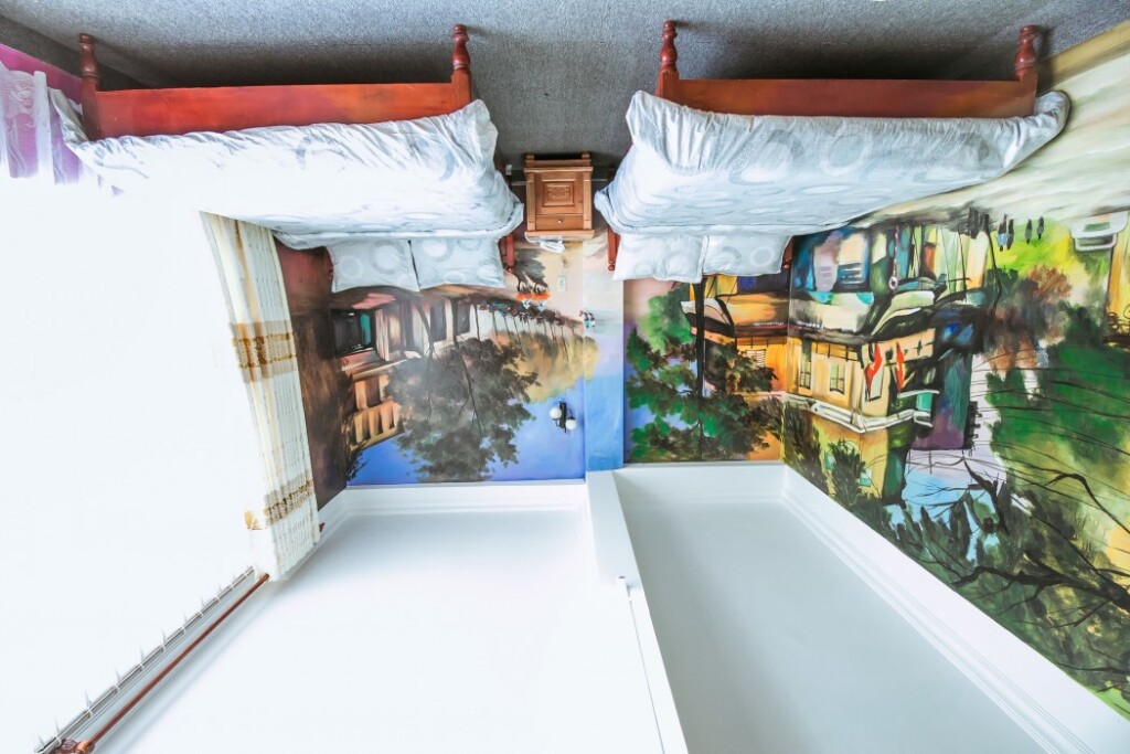 Ken's Backpackers Hotel by null