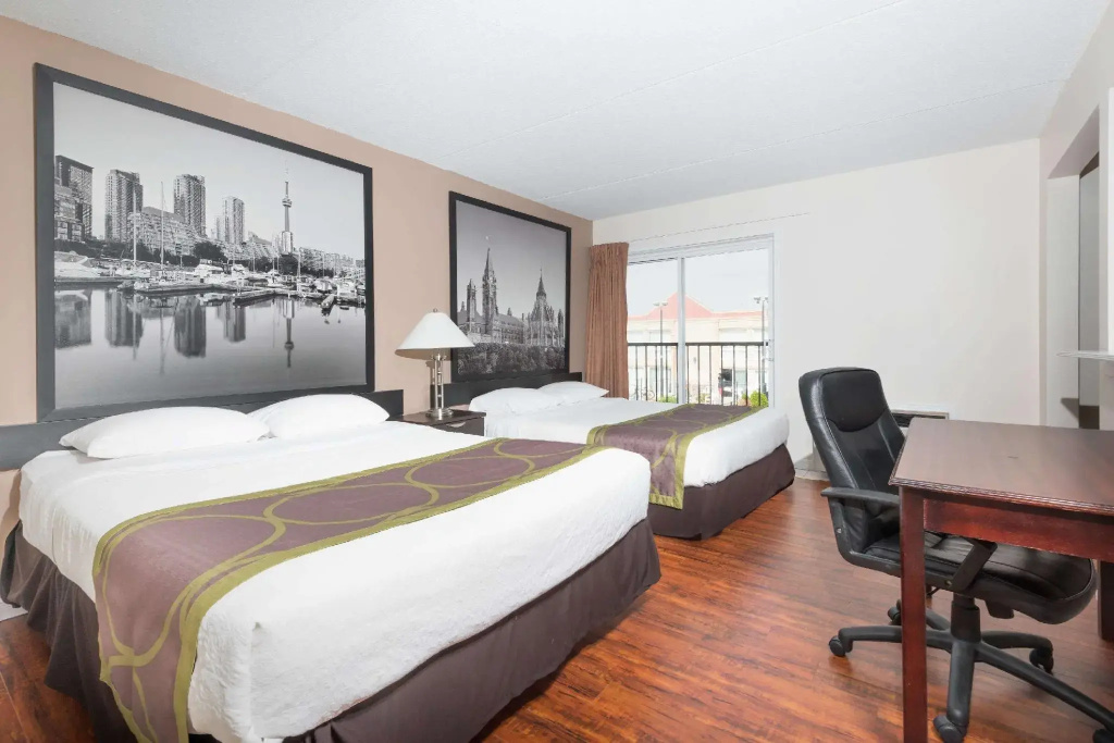 Quadruple Suite