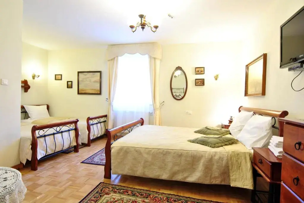 Standard Family room