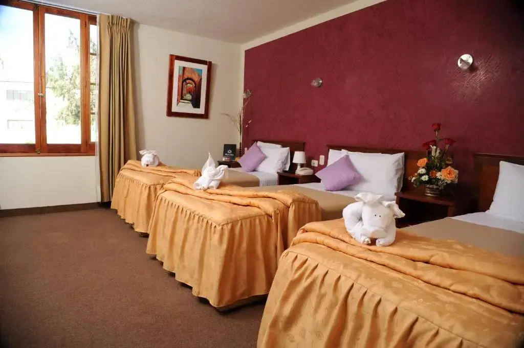 Standard Triple room