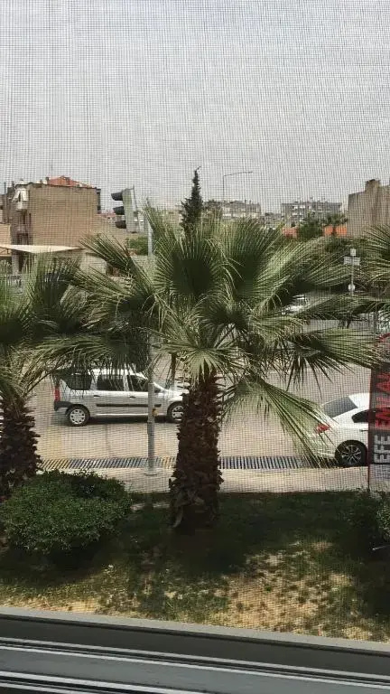 100m2 apartment, central location, free parking