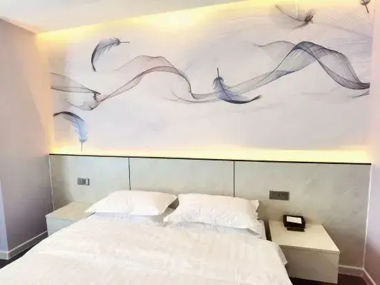 Sutian Homestay (Yuncheng Dongxing Upward Plaza)