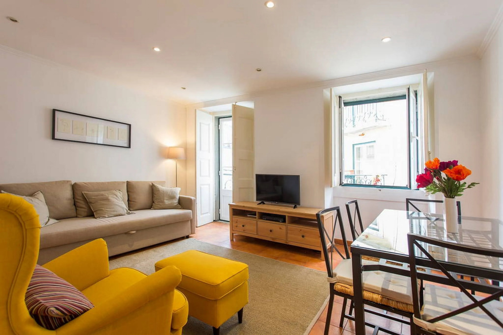 валенсия испания порт. лиссабон квартиры. Nice flat. москва улица петра романова 7с2 лофтет отель. Nice flat.