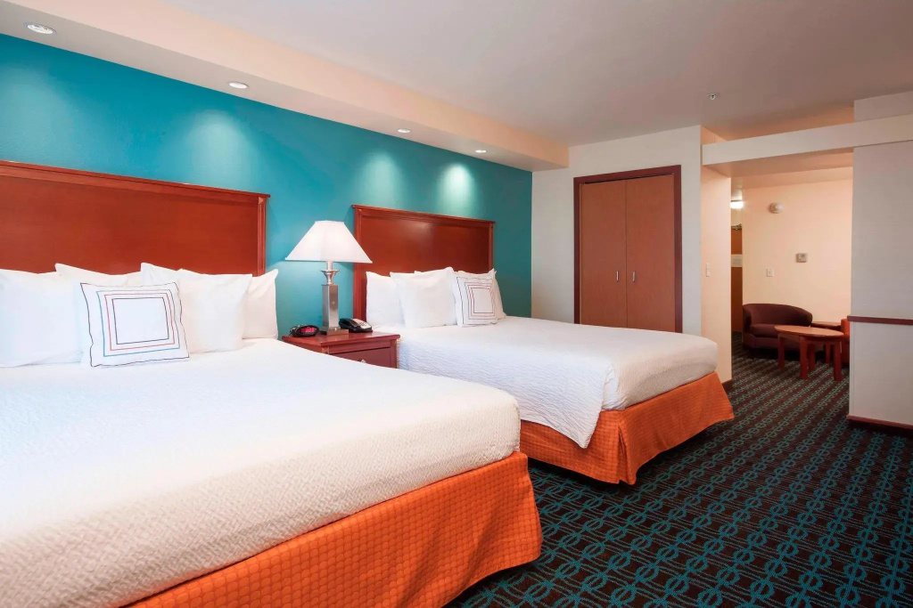 Quadruple Suite