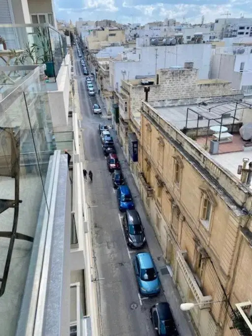 Sliema, Stylish 1 Bedroom Apartment with Parking.