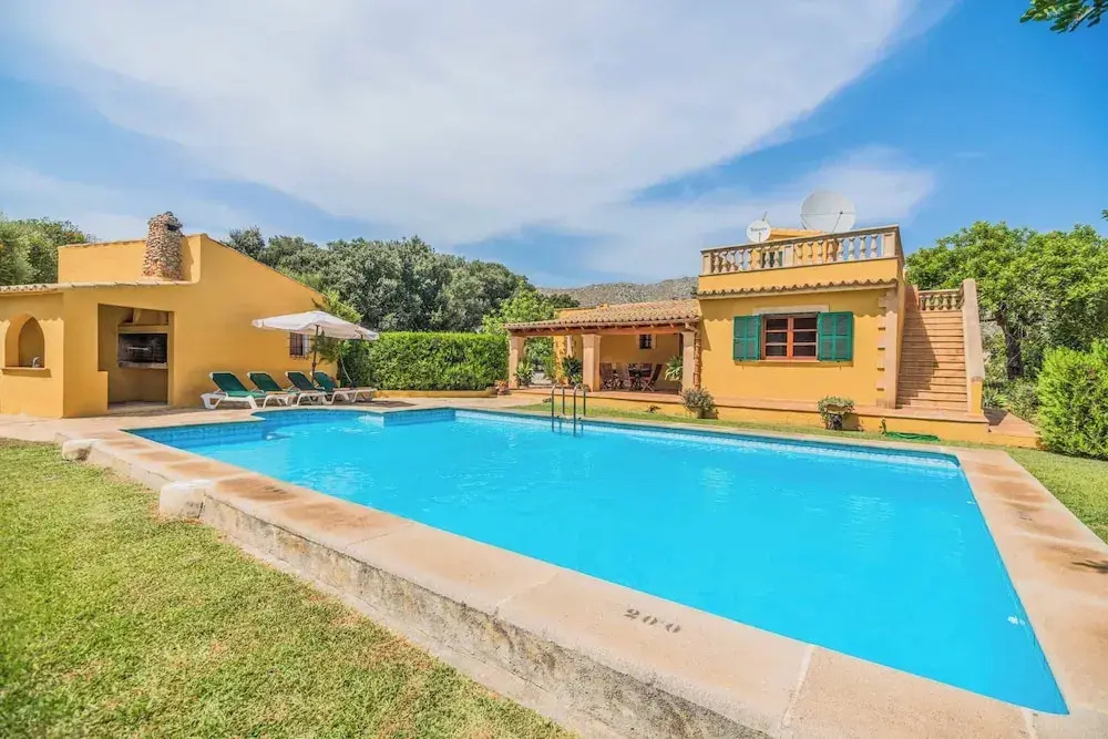 3 Bedrooms Villa