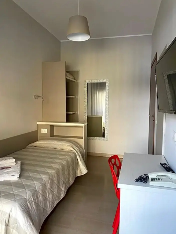 Economy room