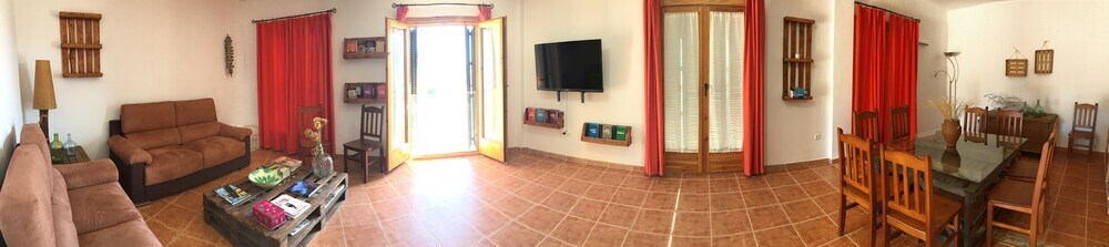 gallery_image_hidden_36