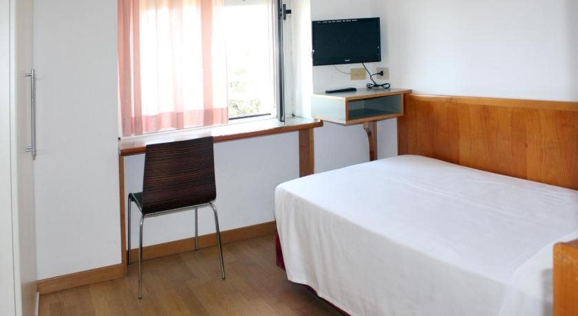 gallery_image_hidden_15